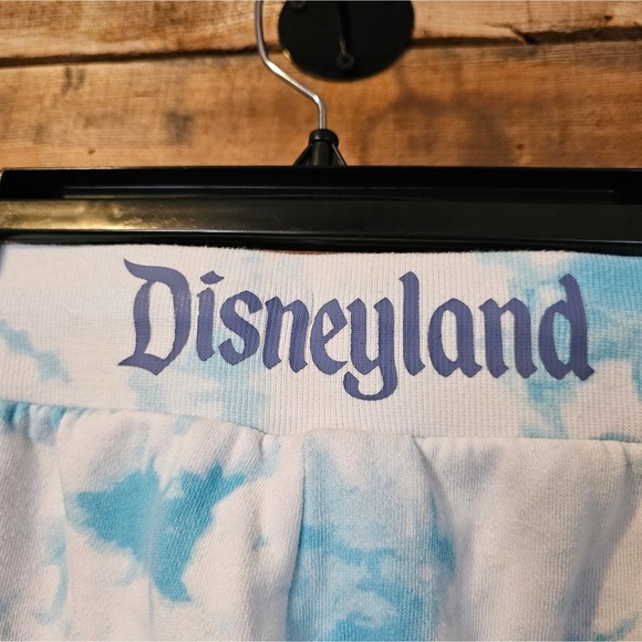 Disney women's Disneyland tie dye design sweat shorts size M - Picture 7 of 10